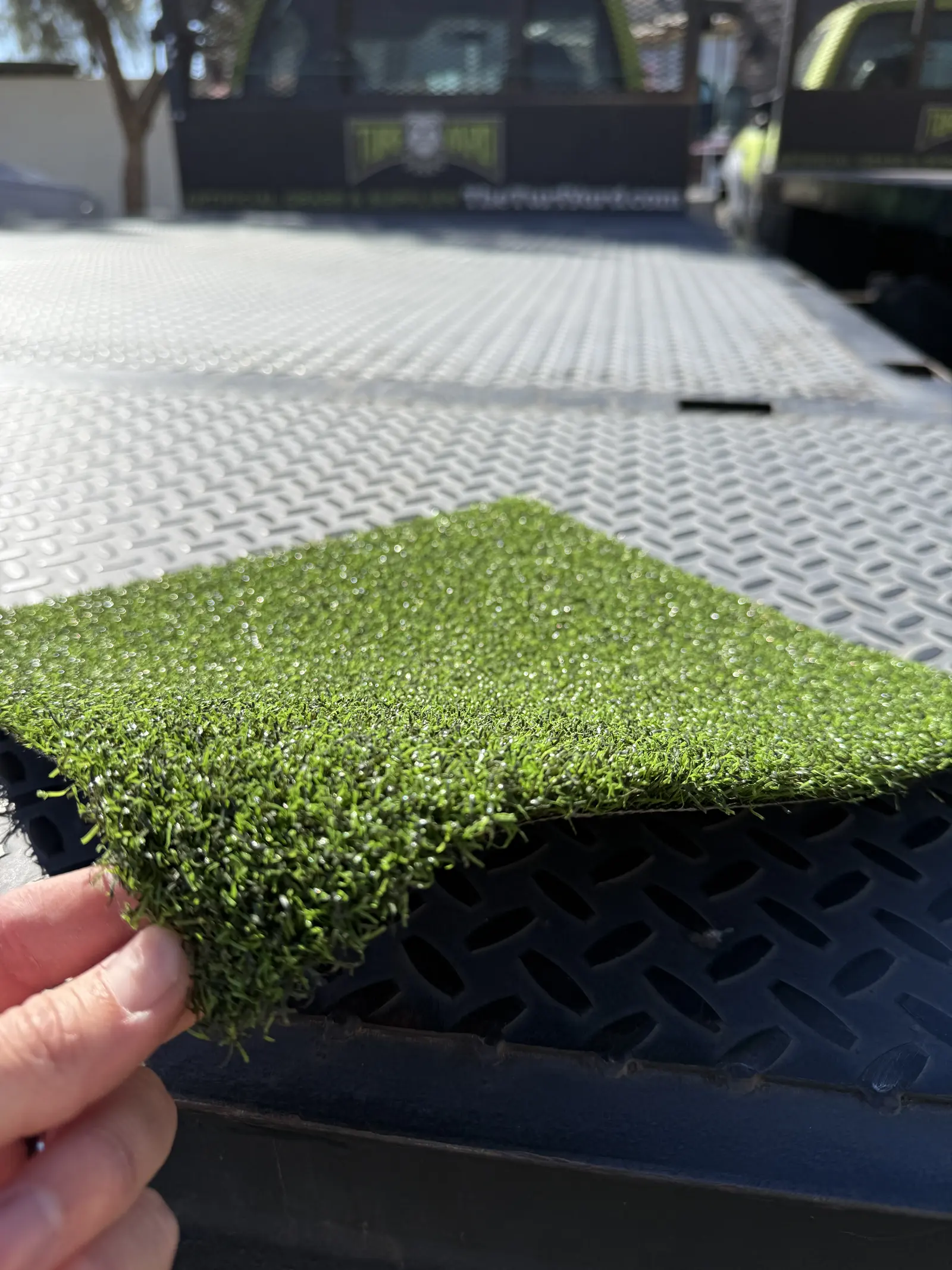 Artificial putting green turf detail by The Turf Yard